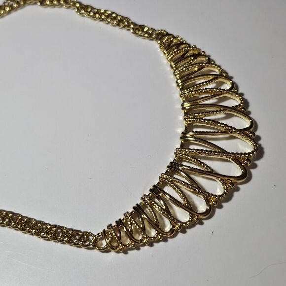 Vintage Avon Gilded Mesh Collar Gold Tone Statement Necklace 16” EUC - Picture 12 of 12